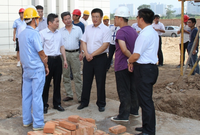 2016-8-16王市長(zhǎng)來(lái)城投集團(tuán)調(diào)研 055.jpg